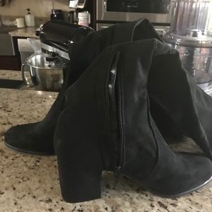 Black Unisa Boot Suede size 10.. $25